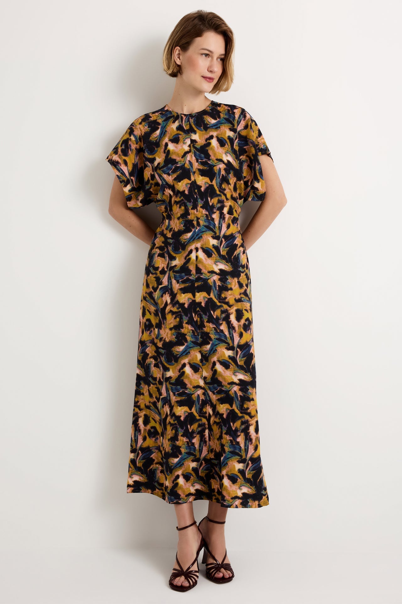 Kamari Dress in Mellow
