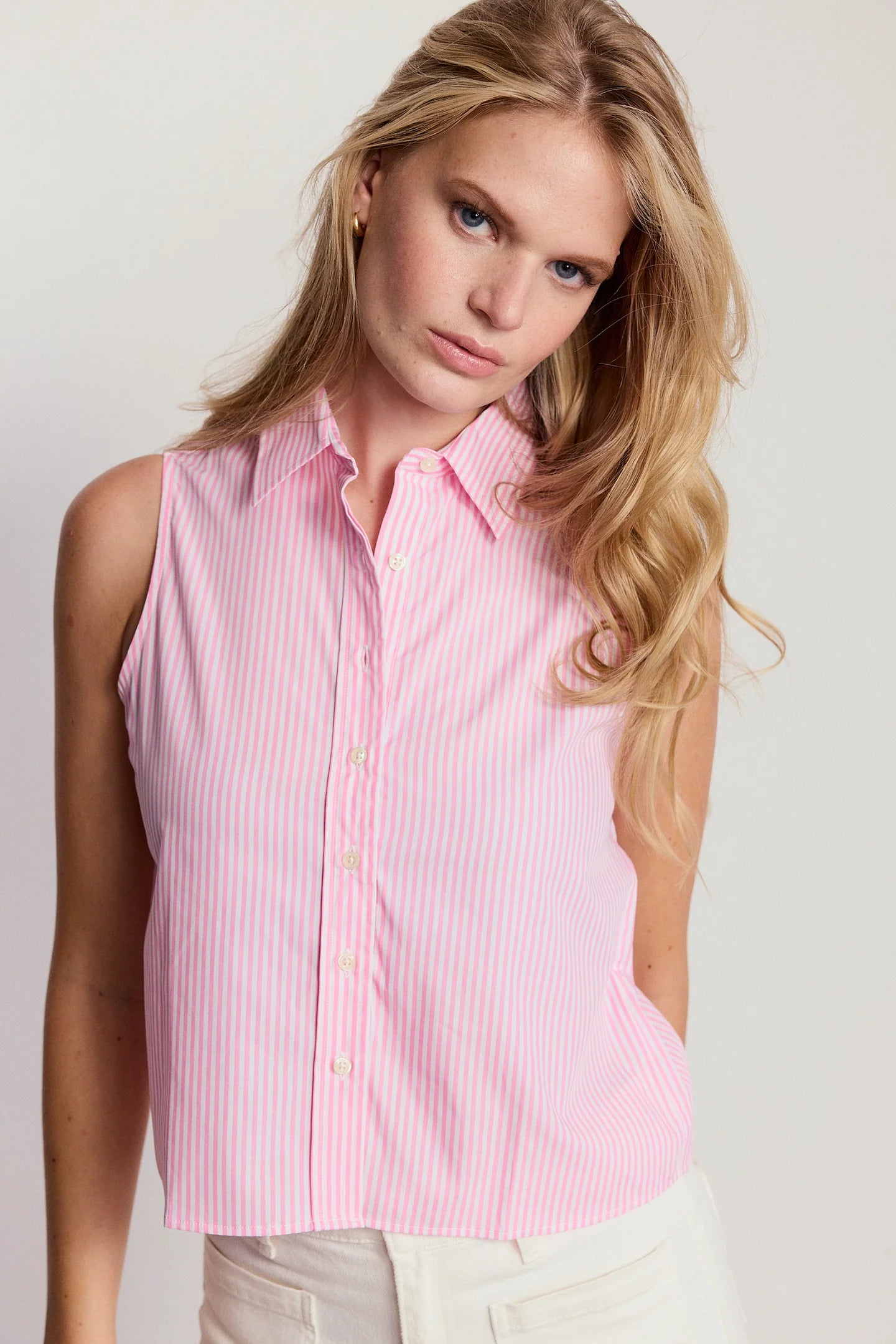 Boxy Cropped Sleeveless Top