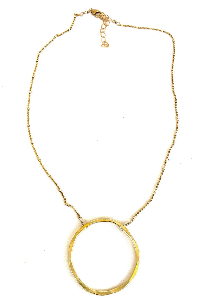 CVNCIRCLEG Hammered Circle Link Necklace