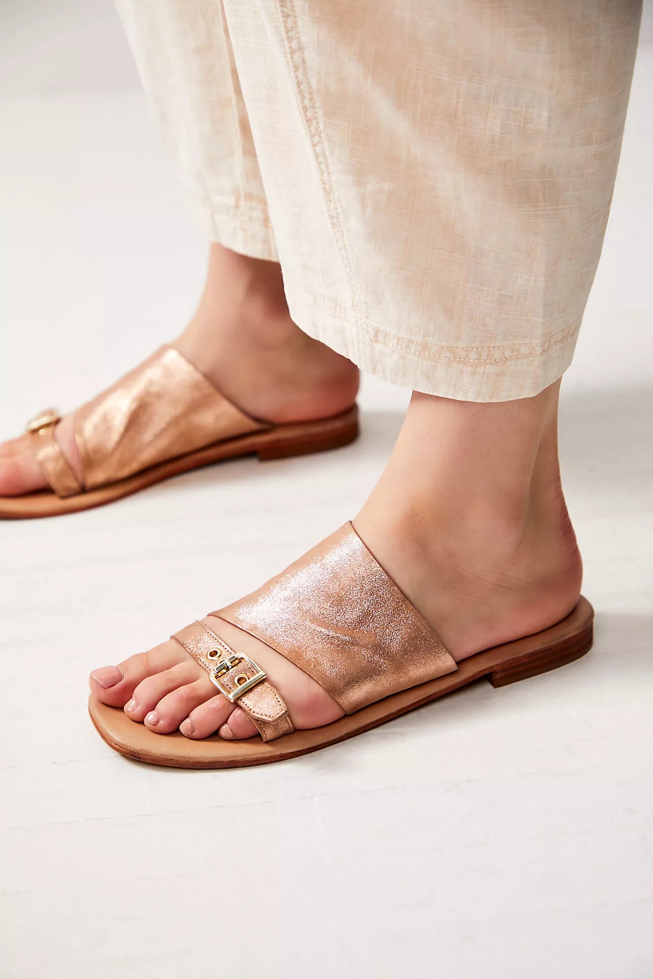 Mila Minimal Sandal